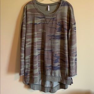 Camo Crew Neck - Size Small